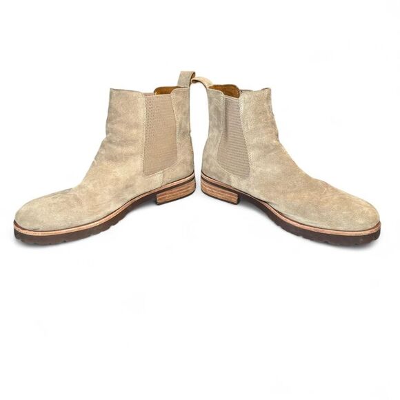 Kork-Ease Women’s Size 11 Beige Suede Chelsea Ankle Boots Slip-On Lug Comfort - Picture 4 of 8